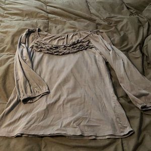 Grey ruffled 3/4 length top